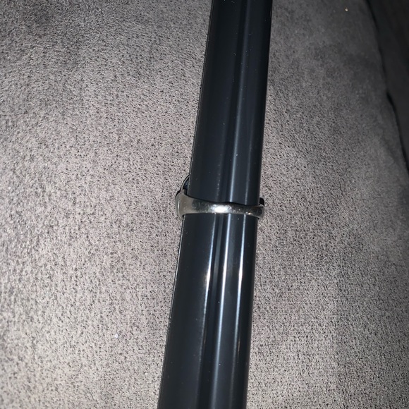 Costume jewelry ring silver colour with stones SZ 10 - Picture 4 of 4